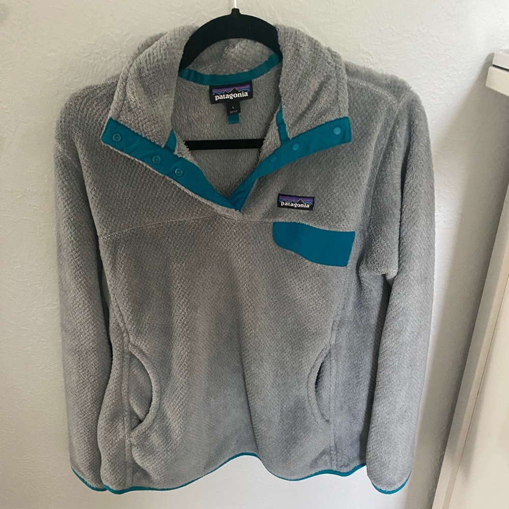 Patagonia Gray T snap fleece pullover size Large